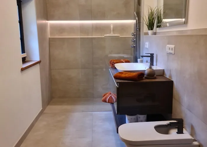 Dom wakacyjny Gaestehaus Zum Rosengarten Drezno